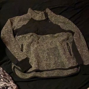 Abercrombie & Fitch Asymmetrcial fleece snap up